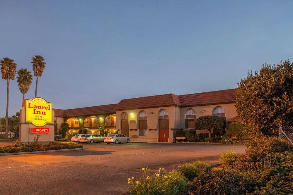 Фото Laurel Inn Motel