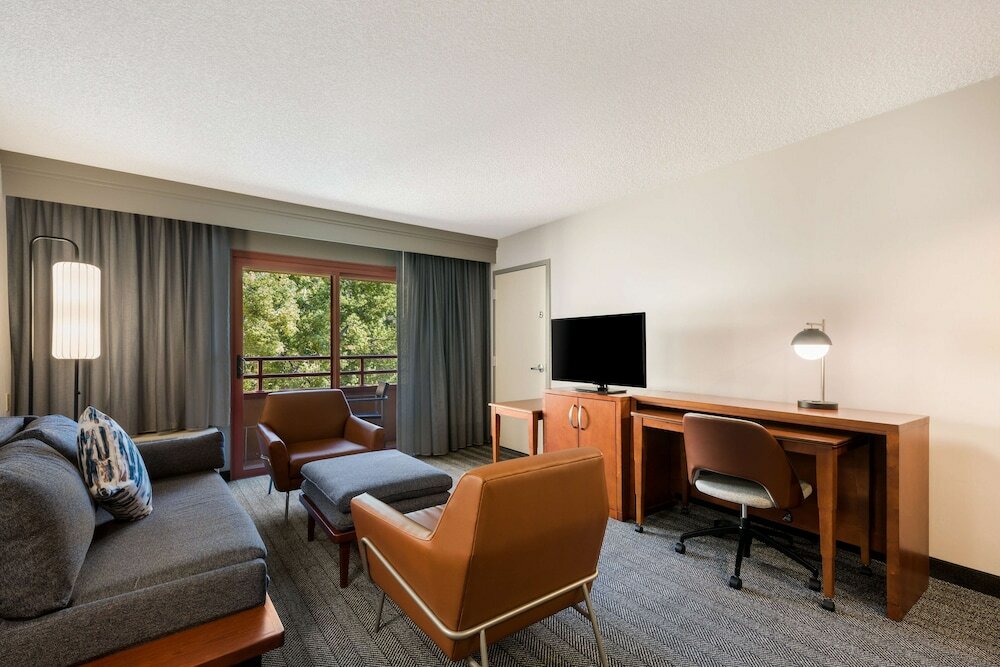 Фото Sonesta Select San Jose Airport
