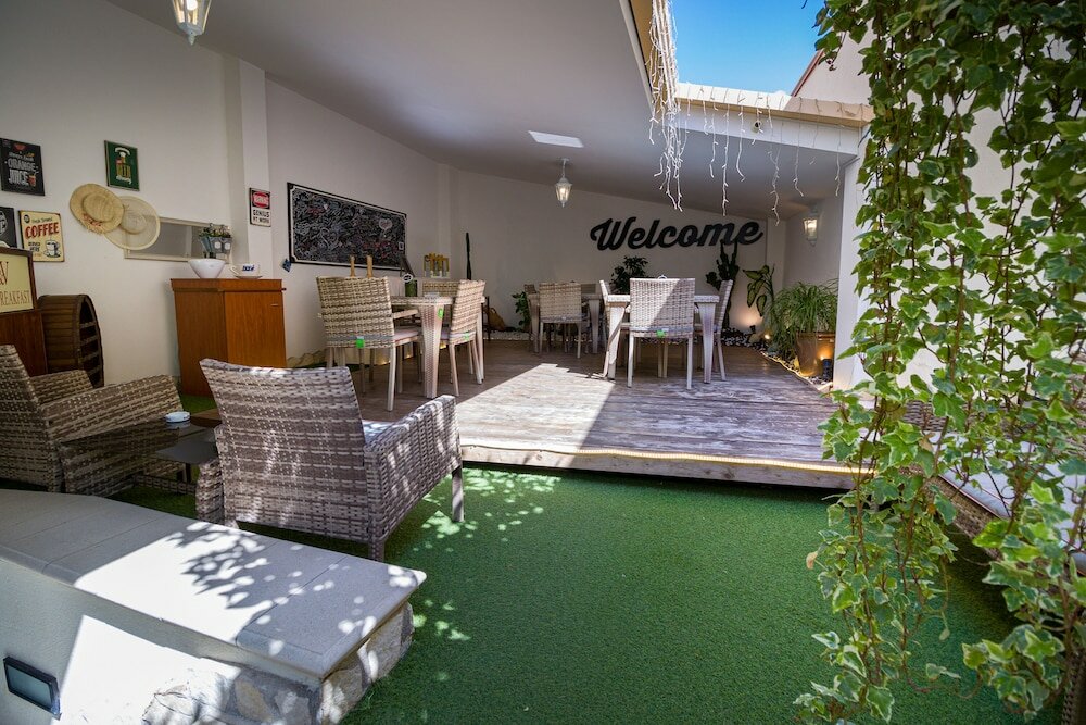 Фото B&b V&v Suite & Breakfast