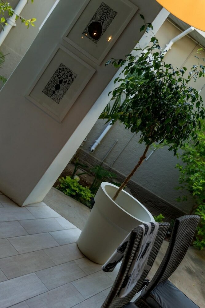 Фото Village Boutique Hotel