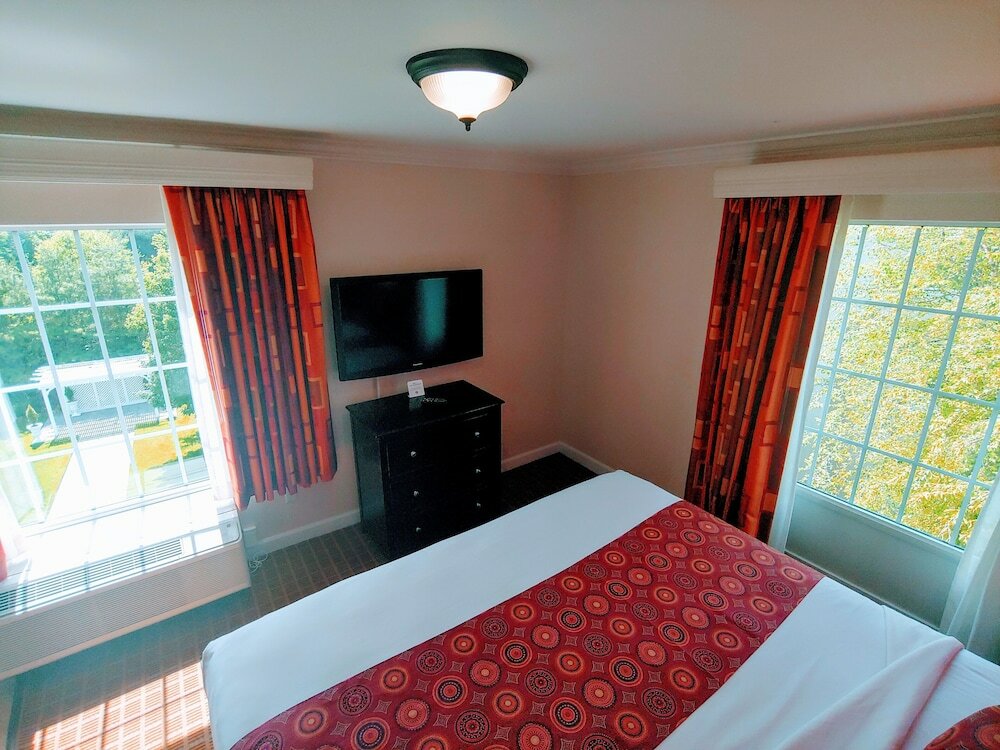 Фото The Wilshire Grand Hotel