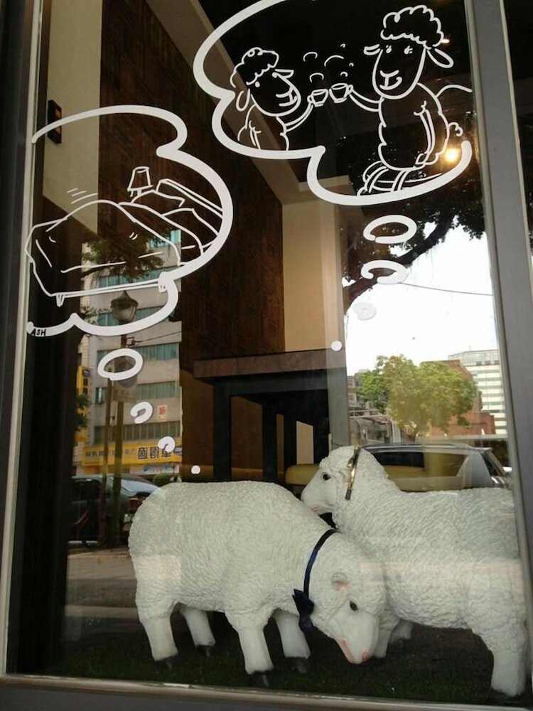 Фото To Hotel Chengde