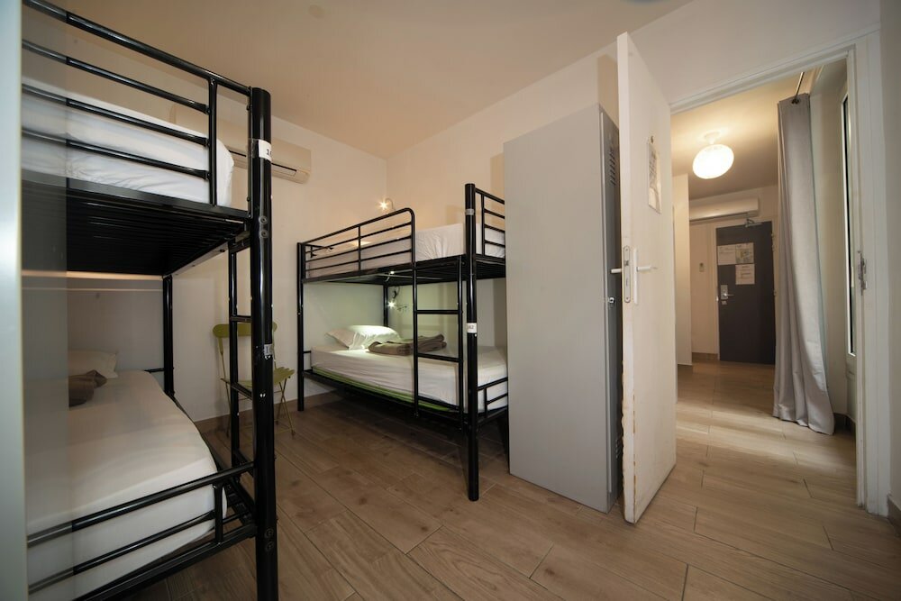 Фото Enjoy Hostel