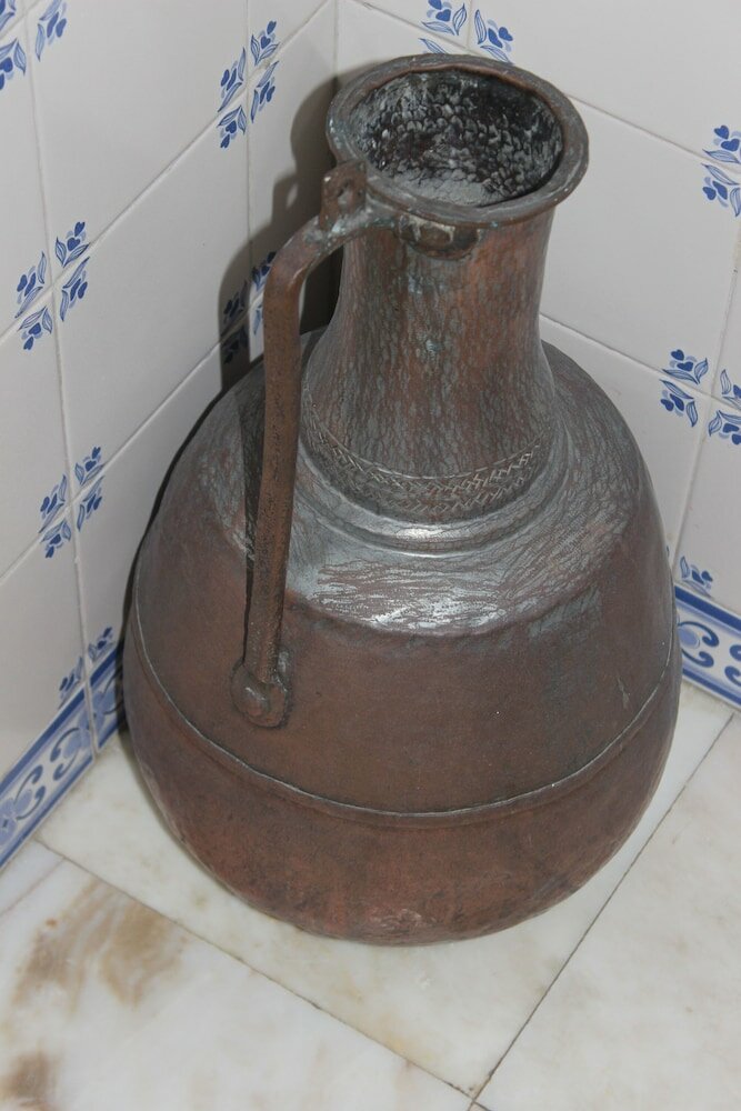 Фото Ericeira Chill Hill Hostel & Private Rooms - Peach Garden