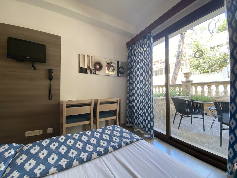 Фото Hostal Villa Rosa