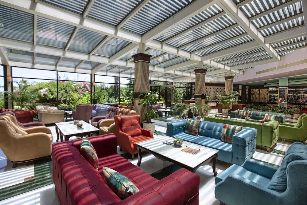 Фото Merit Crystal Cove Hotel