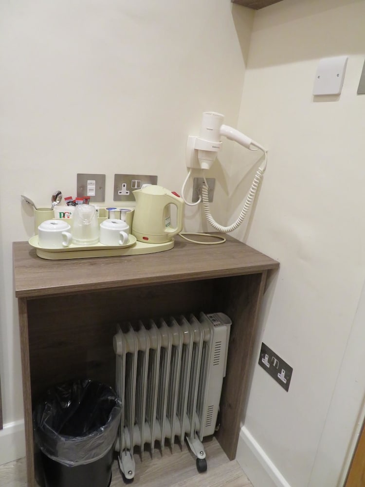 Фото Glendale Hyde Park Hotel