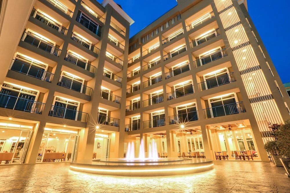 Фото Crystal Palace Hotel Pattaya