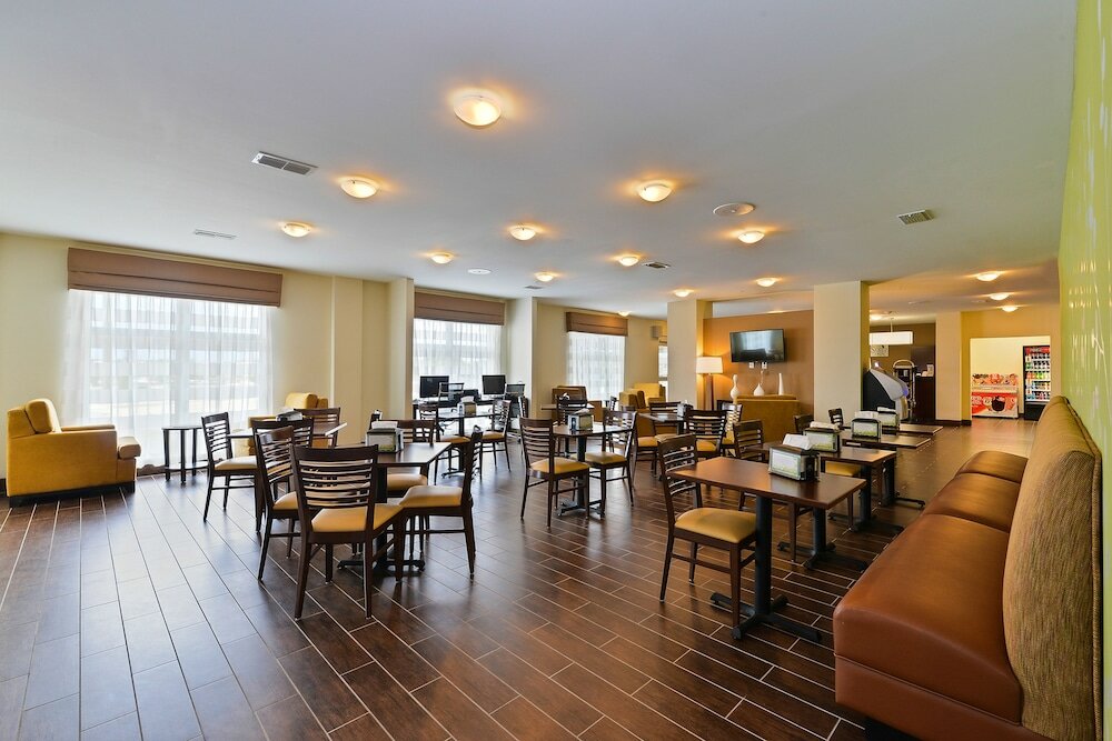 Фото Sleep Inn & Suites Gulfport