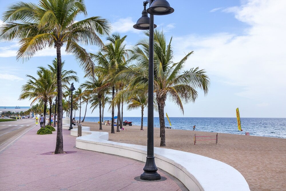 Фото Ocean Beach Palace Hotel and Suites