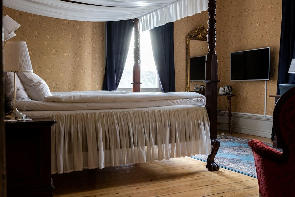 Фото Park Hotel Linköpings Fawlty Towers