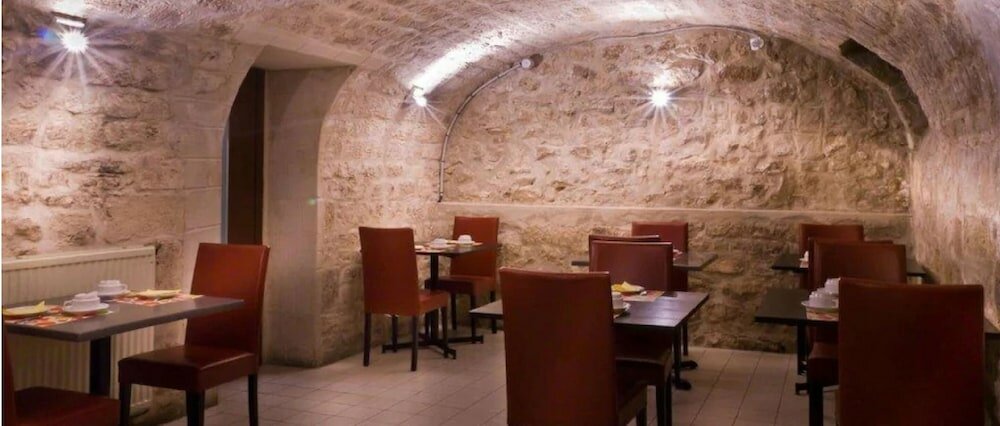 Фото Hotel Le Compostelle