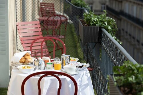 Внешний вид отеля Hotel Bradford Elysees в Париже, фото 4