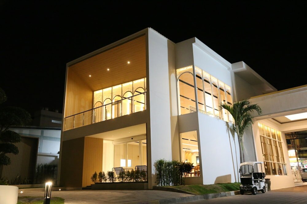 Фото Crystal Palace Hotel Pattaya