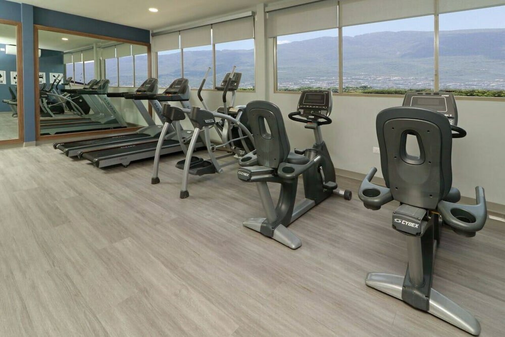 Фото Wyndham Garden Monterrey Valle Real