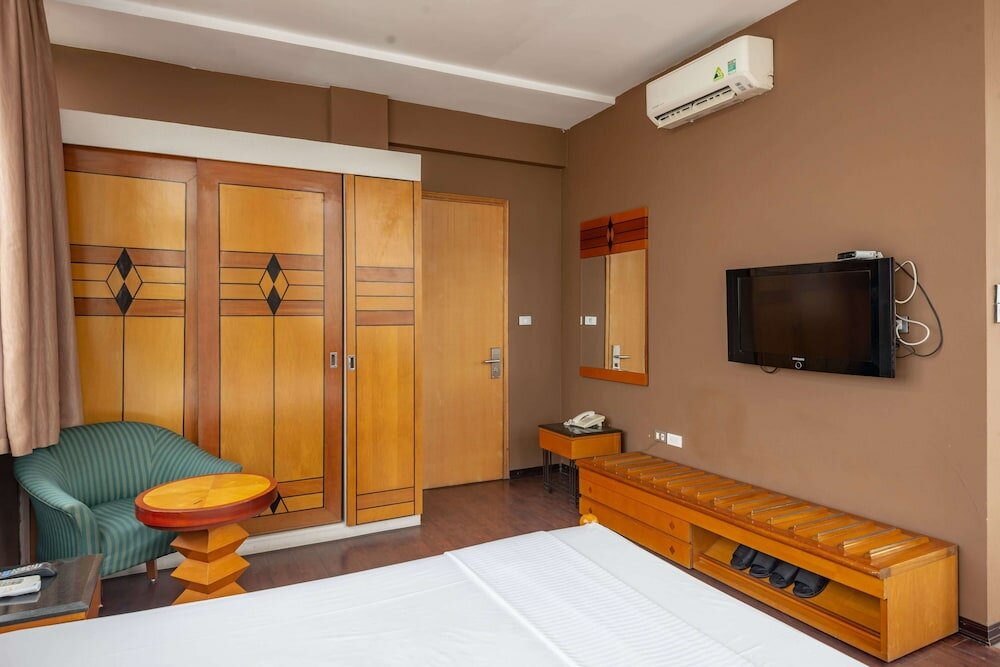 Фото Golden Sun Villa Hotel