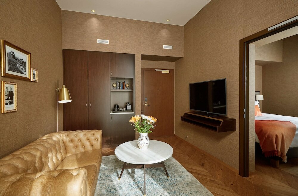 Фото Reykjavik Konsulat Hotel, Curio Collection by Hilton