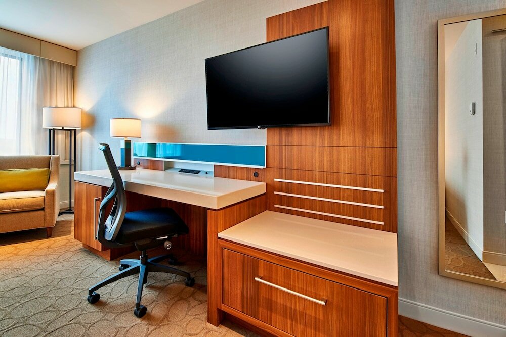 Фото Delta Hotels by Marriott Dartmouth