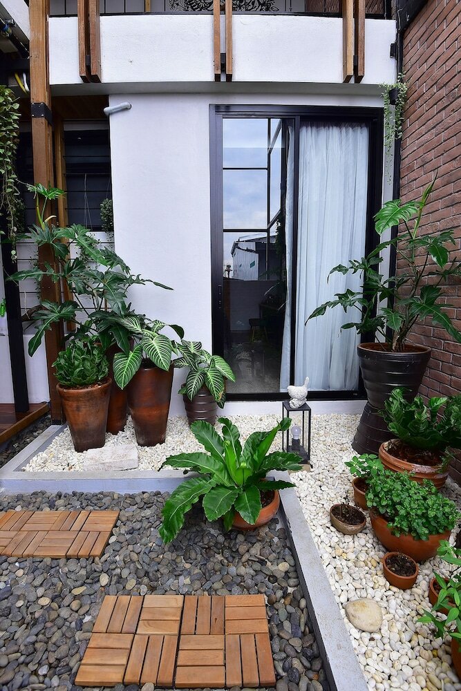 Фото Family Tree Hotel