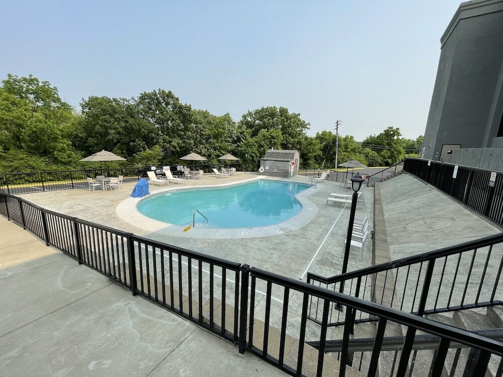Фото Country Inn & Suites by Radisson, Erlanger, Ky