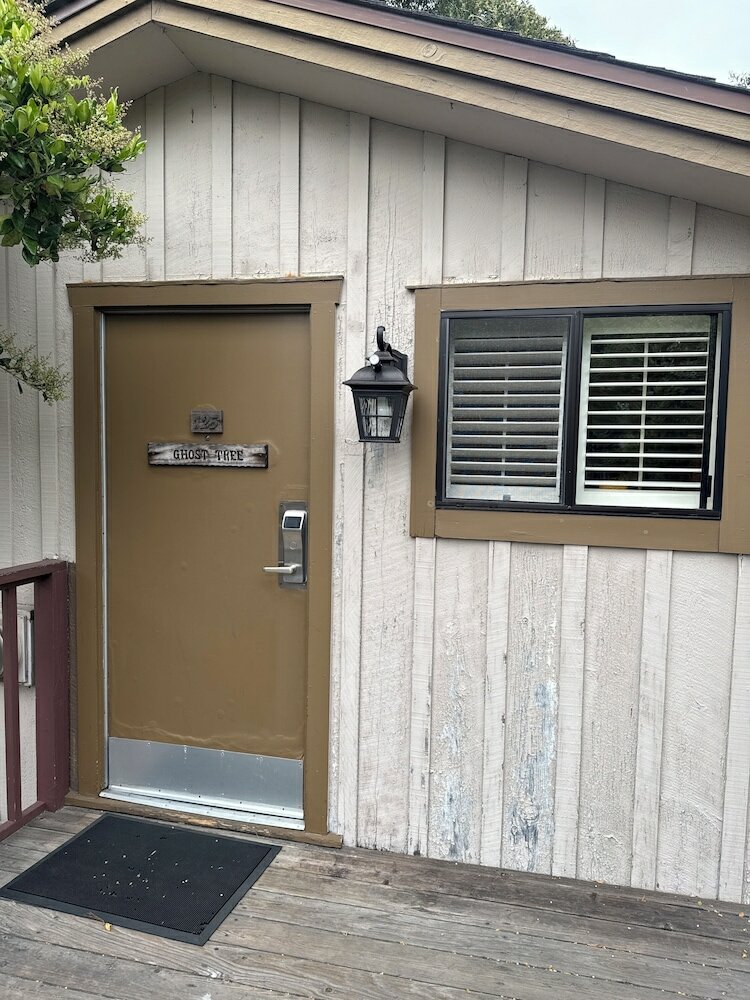 Фото Carmel Resort Inn