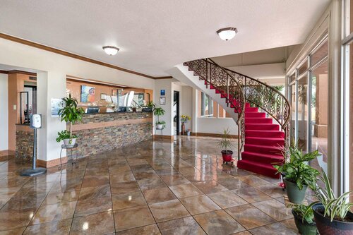 Гостиница Pearl on the Concho SureStay Collection by Best Western в Сан Анджело