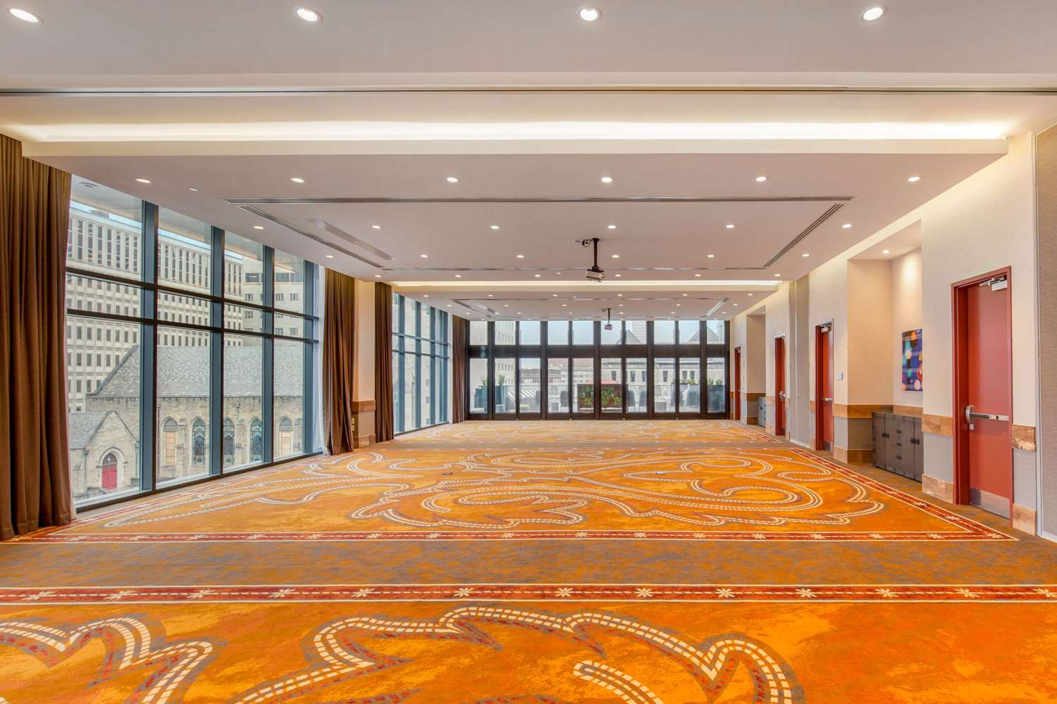 Фото Cambria Hotel Nashville Downtown