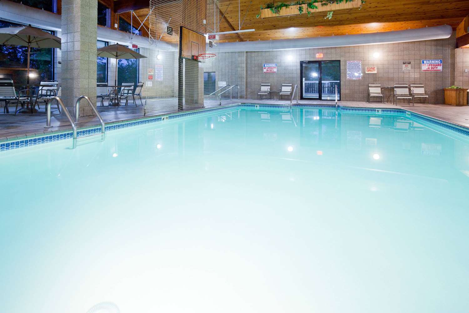 Фото AmericInn by Wyndham New Richmond