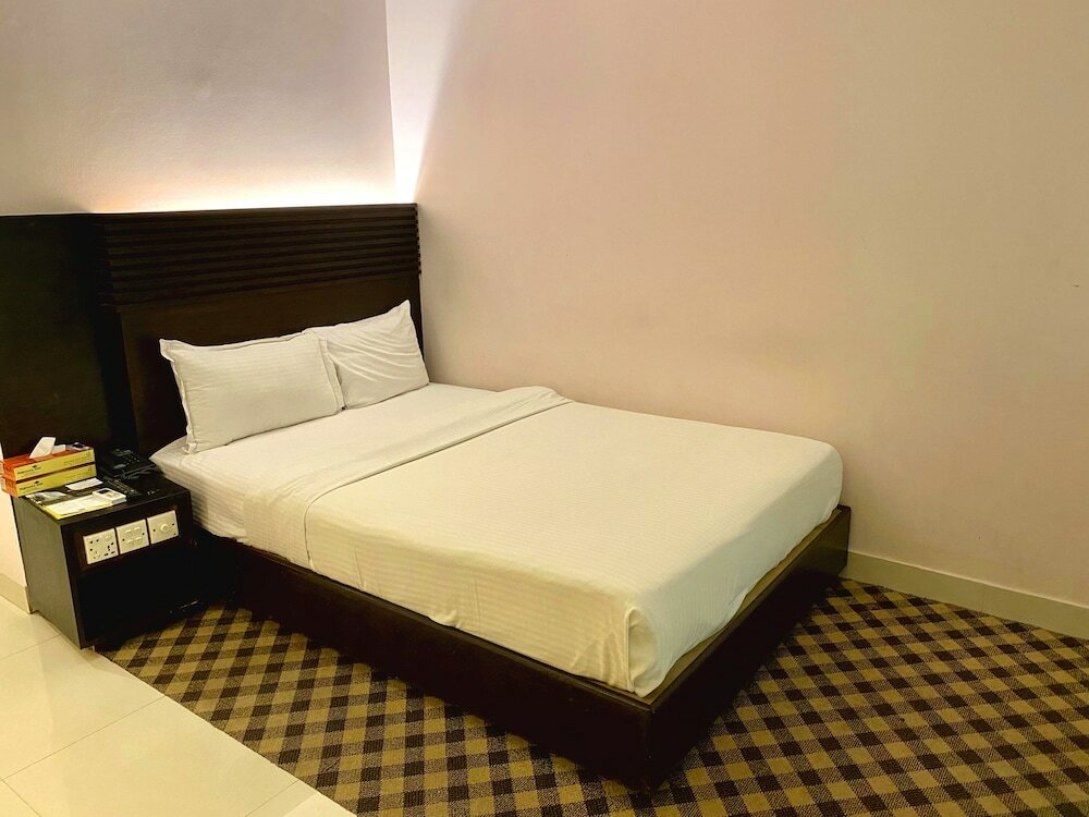 Фото Hotel Nirvana Inn