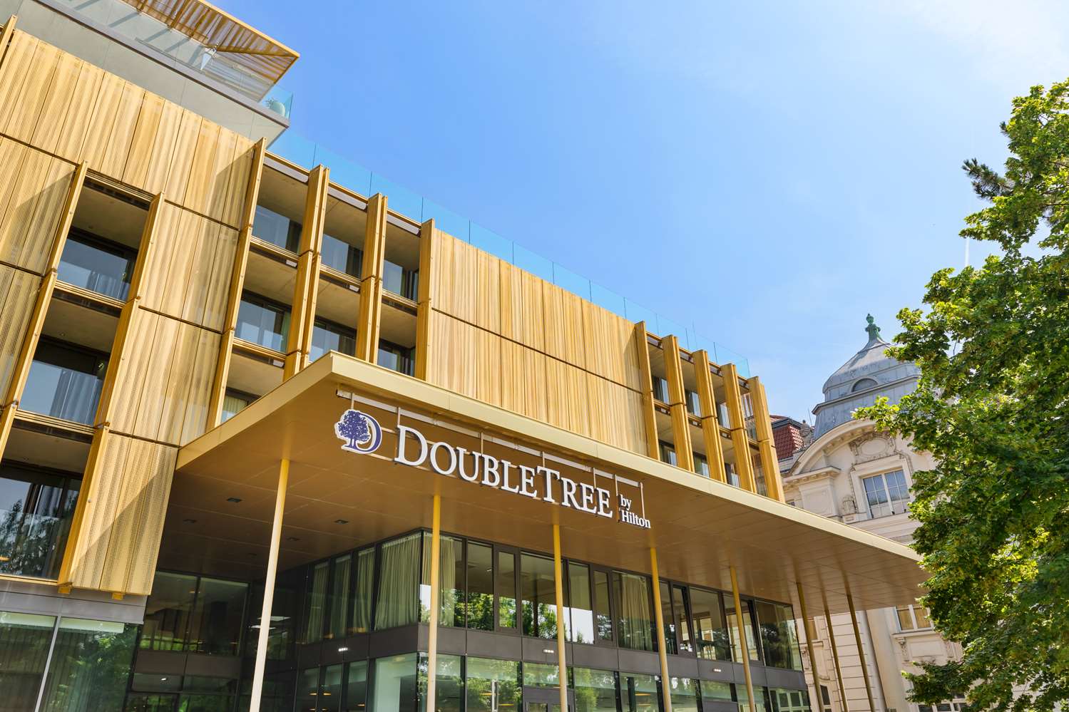 Фото DoubleTree by Hilton Vienna Schonbrunn