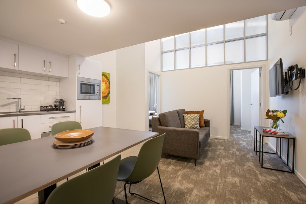 Фото Sojourn Apartment Hotel - Riddiford