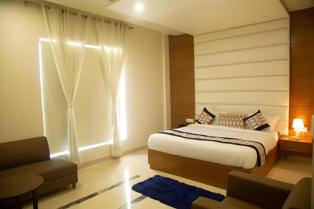 Фото отеля 2