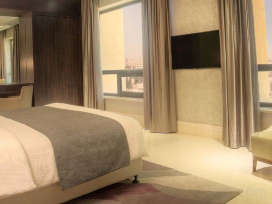 Фото The House Boutique Suites