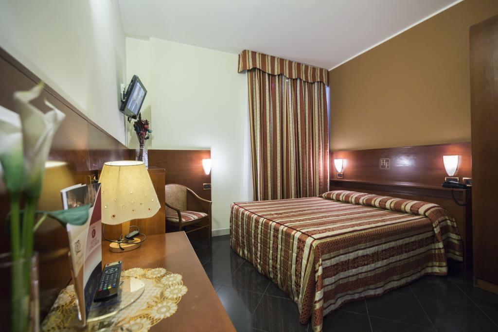 Фото Hotel Fiorella Milano