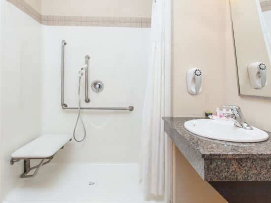 Фото Ramada by Wyndham Westlock