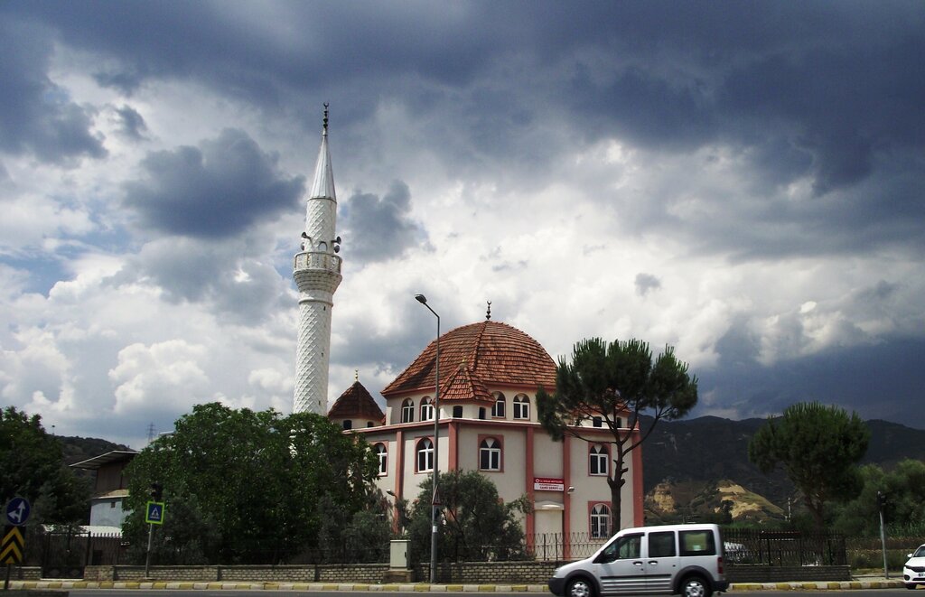 Mosque Ilıcabaşı Mosque, Efeler, photo