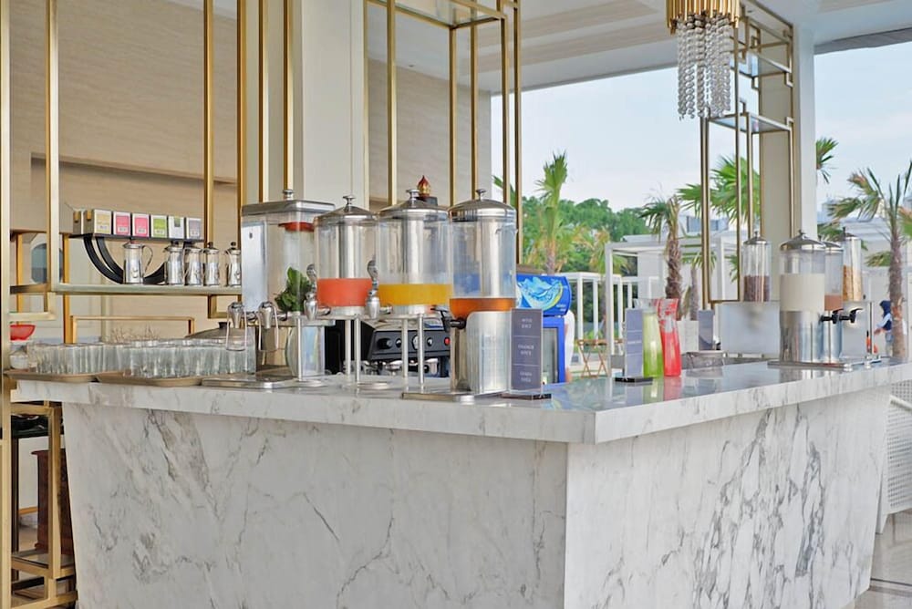 Фото Art Deco Luxury Hotel & Residence