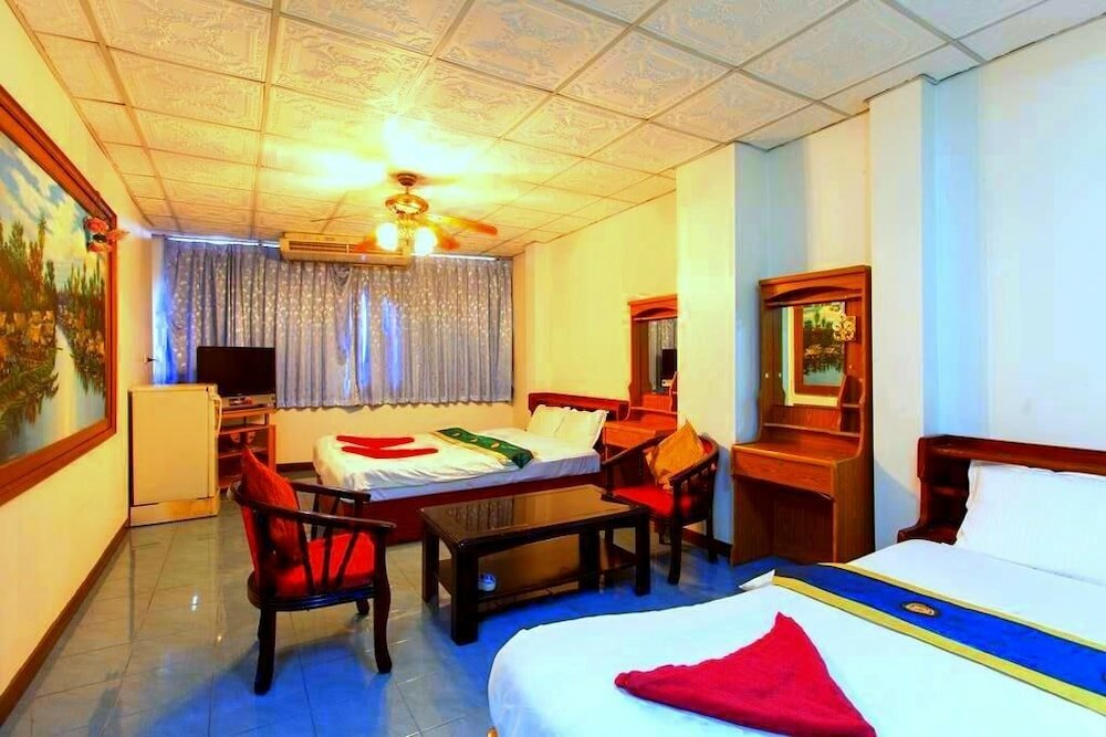 Фото Walking Street Encore Hotel