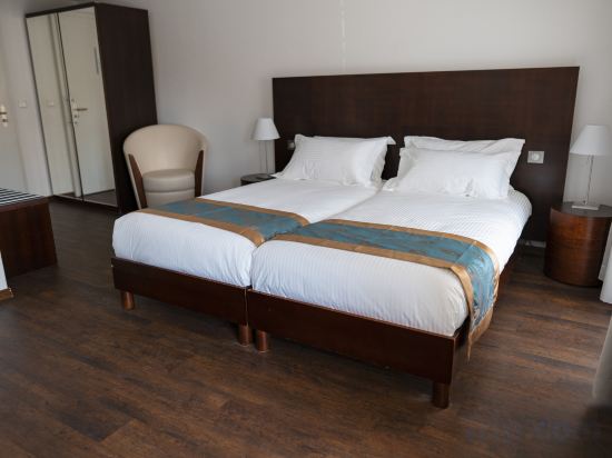 Фото La Couronne