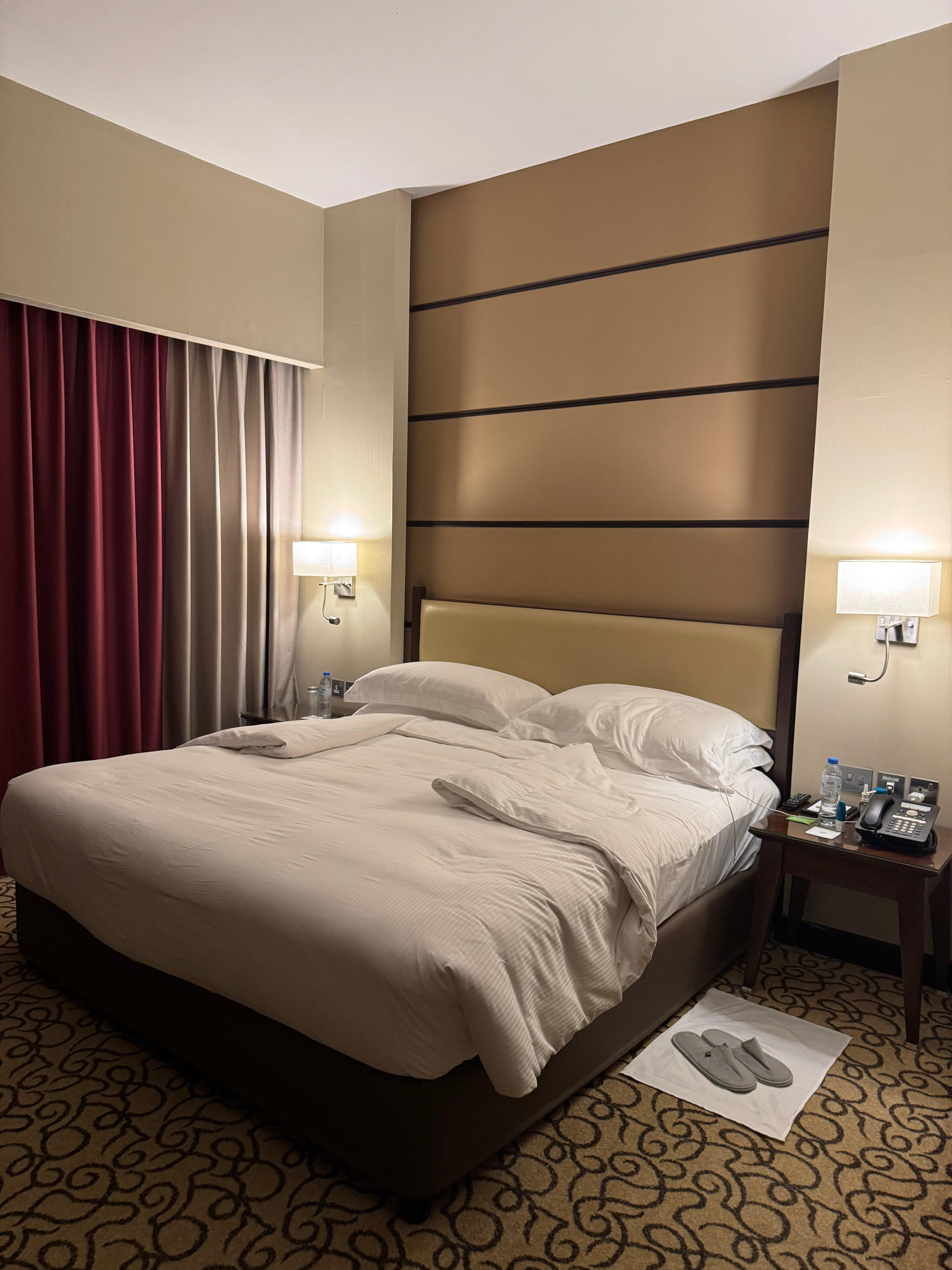 Фото Khalidiya Palace Rayhaan by Rotana