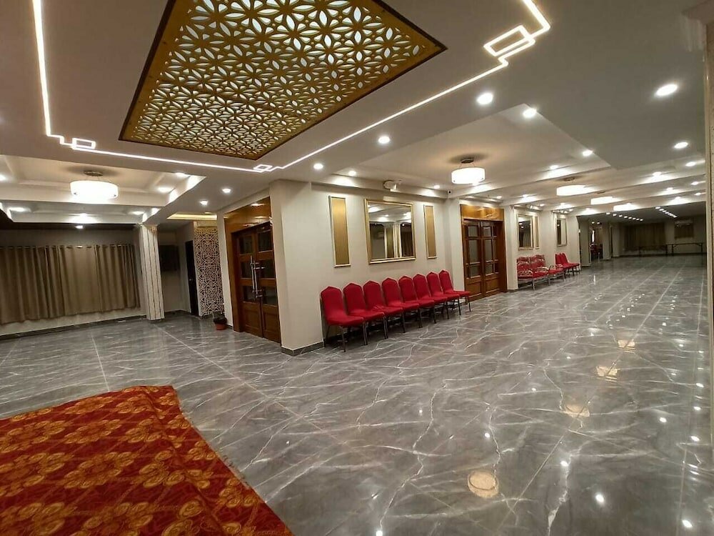Фото Hotel Avisha