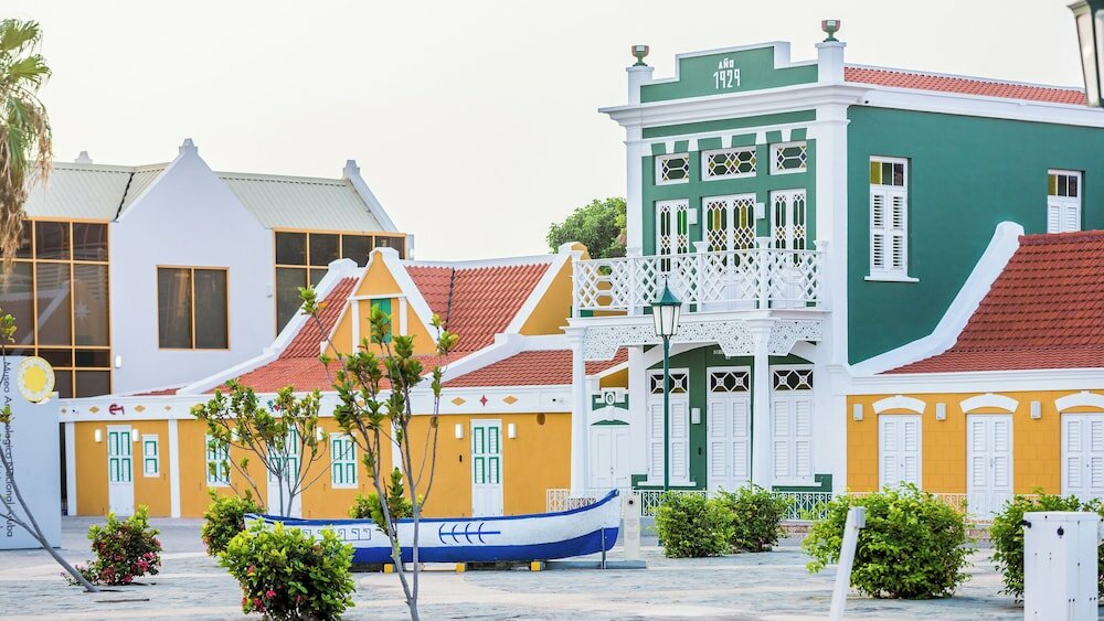 Фото Talk of the Town Hotel and Beach Club