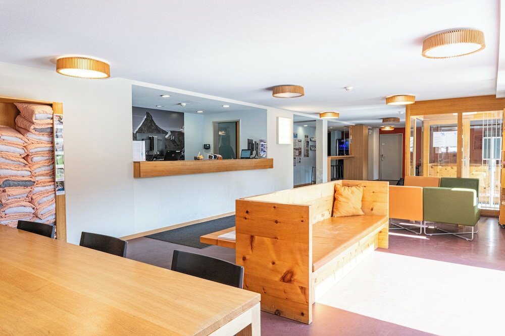 Фото Youth Hostel Zermatt
