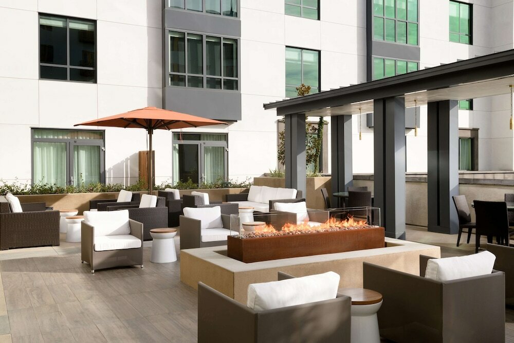 Фото Hyatt Place Pasadena