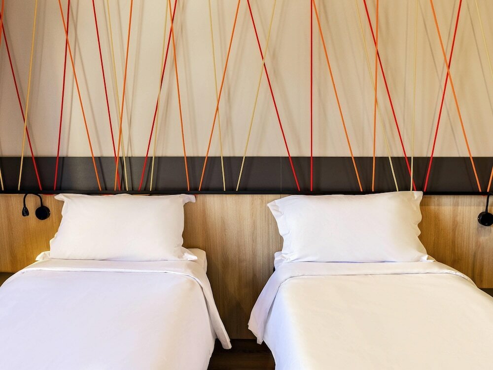 Фото Ibis Styles Poa Moinhos