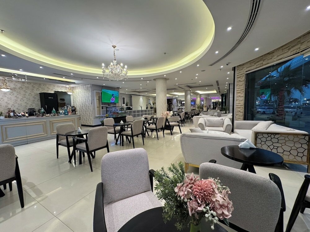 Фото Meral Crown Hotel