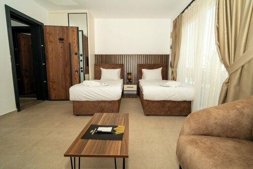 Гостиница Crown Salamis Hotel в Фамагусте