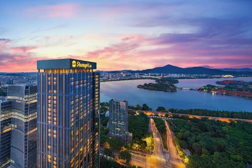Внешний вид отеля Shangri La Nanjing в Нанкине, фото 1