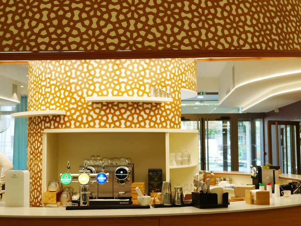 Фото Mercure Vichy Hotel