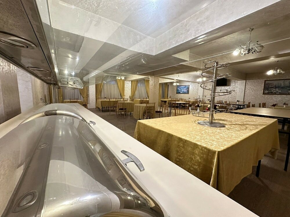 Фото The Family Hotel - Free Massage